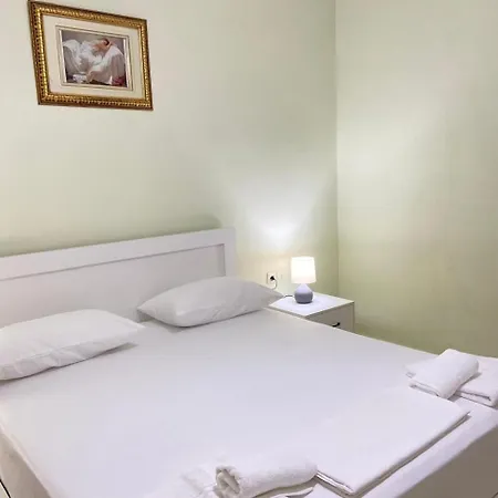 Appartamento David Sarandë