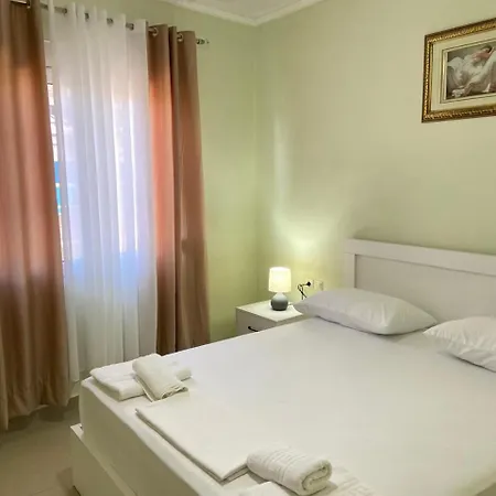 David 公寓 Sarandë